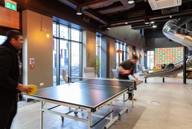 1 bed studio, Morfa Road, City Centre, Swansea, SA12FD - Image 11